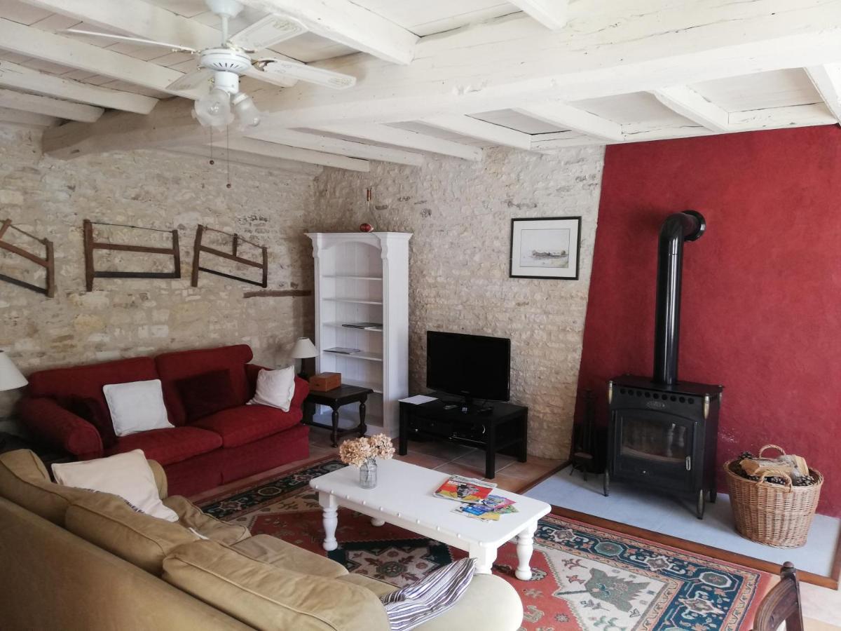 Gite Chez Riviere Nantillé Kültér fotó