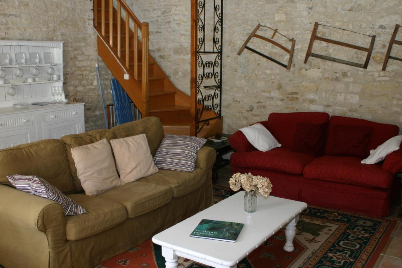Gite Chez Riviere Nantillé Kültér fotó